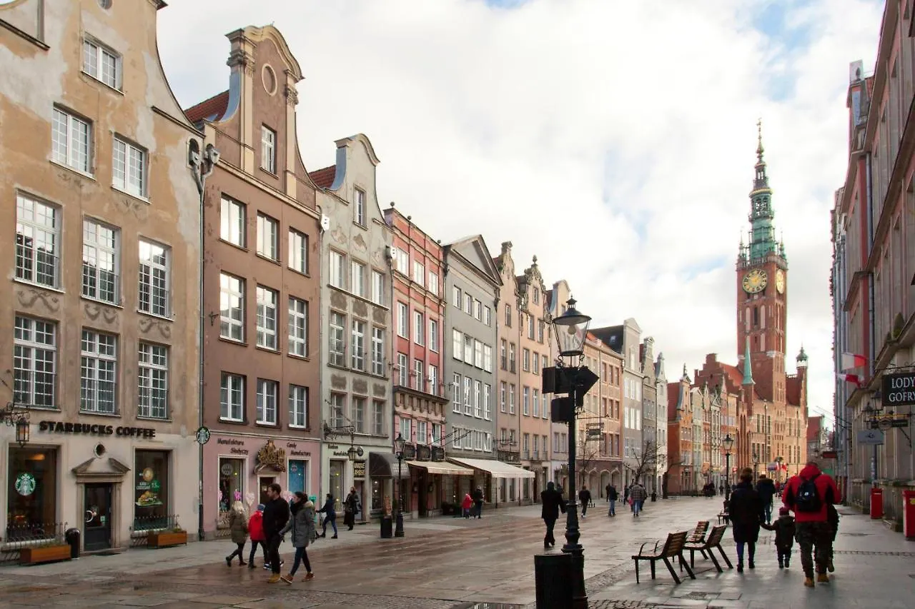 Elite Apartments Rooftop With A View Of The Old Town Gdansk